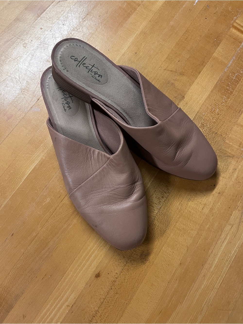 Clarks Dusty Rose Leather Slip-On Mules